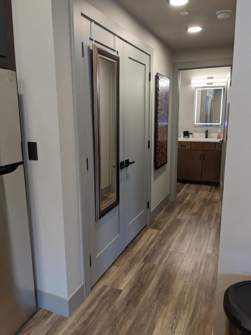Modern Condo 210 Just Blocks From Lake Michigan Traverse City Luaran gambar